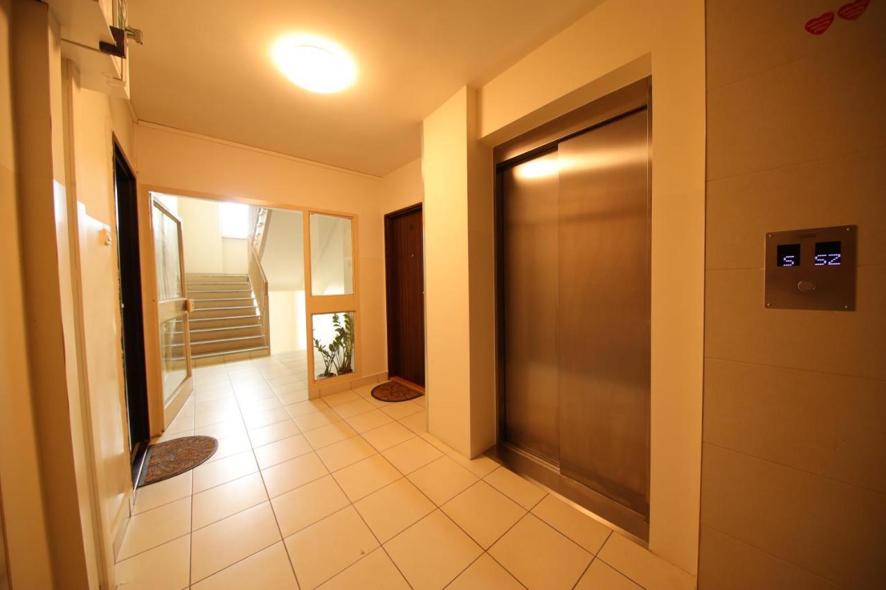 Bronco Apartments وارسو المظهر الخارجي الصورة